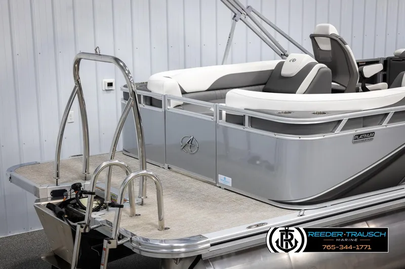 Slide: The Image of 2024 Avalon LSZ QL pontoon boat with rear swim platform and ladder. - 41