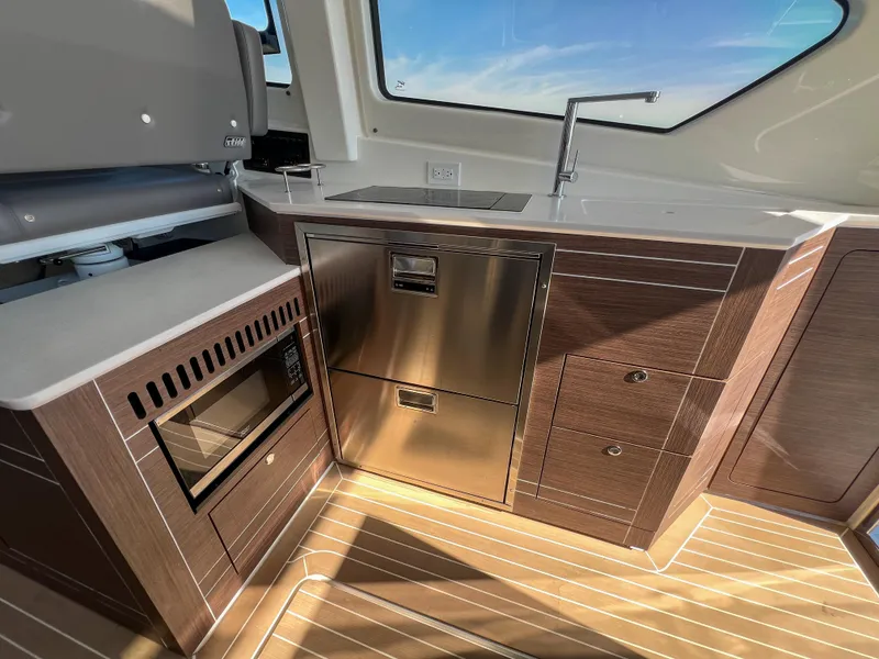 Slide: The Image of Pursuit OS 445 Offshore 2024 - 103