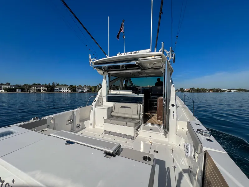 Slide: The Image of Pursuit OS 445 Offshore 2024 - 122