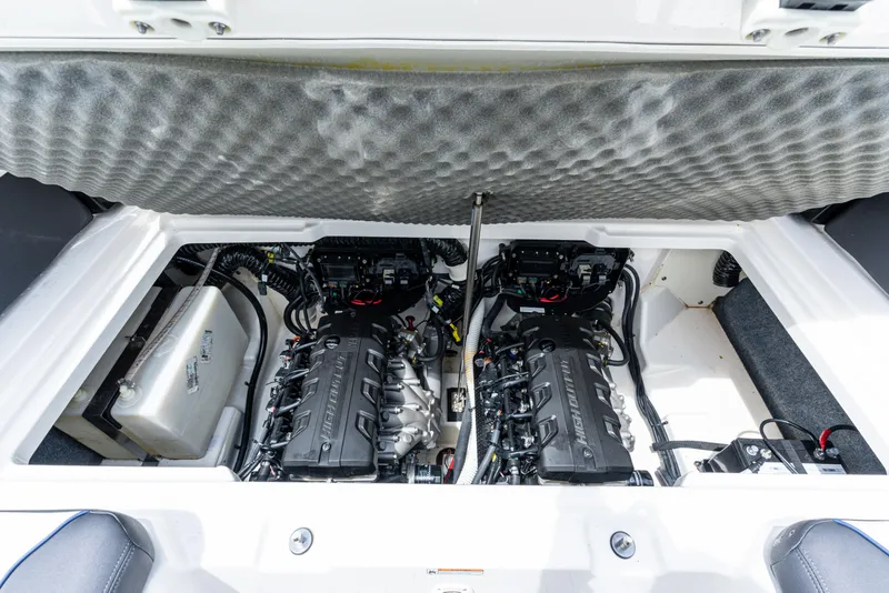 Slide: The Image of Yamaha 252S 2021 - 53