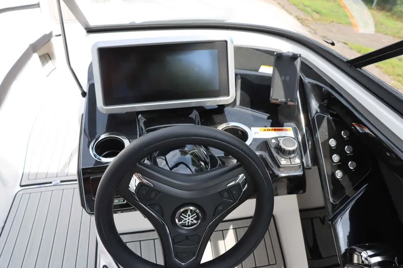 Slide: The Image of Yamaha 252SD 2024 - 21