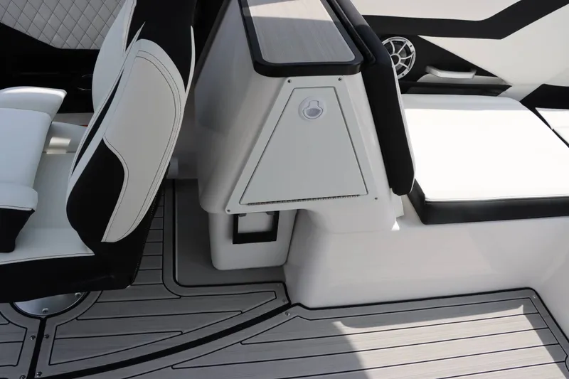 Slide: The Image of Yamaha 252SD 2024 - 23