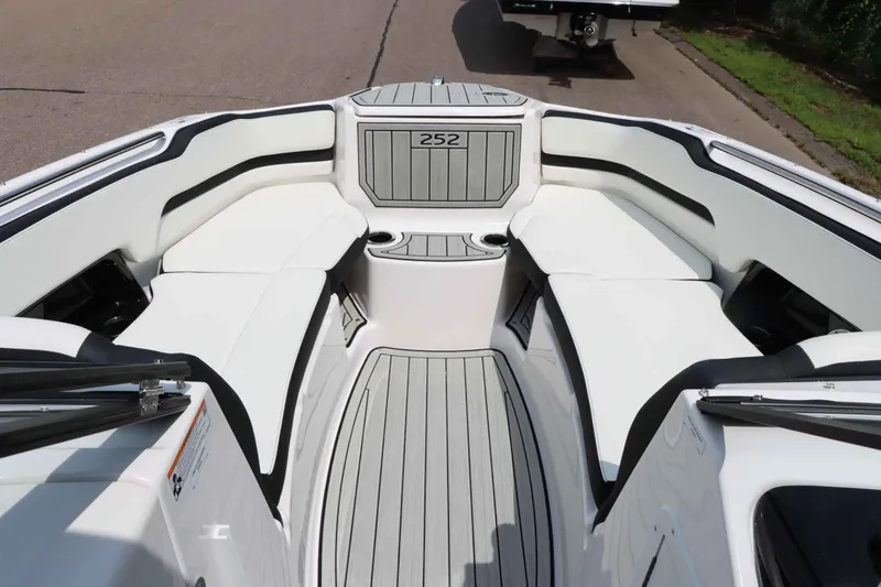 Slide: The Image of Yamaha 252SD 2024 - 26