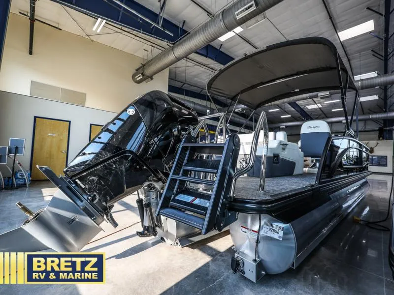 Slide: The Image of Lusso Ultra-Lounge L25UC 2025 - 7