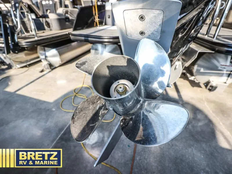 Slide: The Image of Lusso Meridian-Lounge L25M 2025 - 10