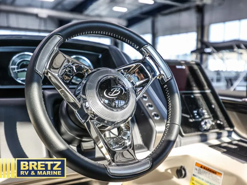 Slide: The Image of Lusso Meridian-Lounge L25M 2025 - 14