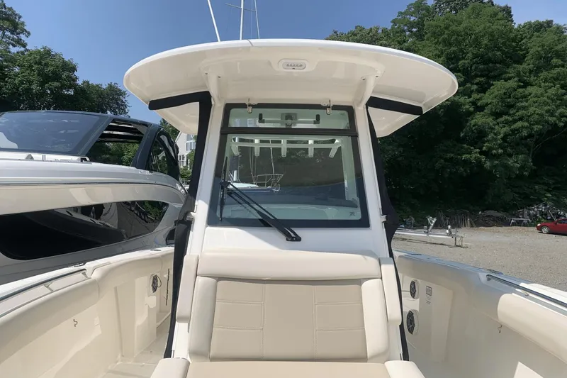 Slide: The Image of Boston Whaler 280 Outrage 2024 - 23