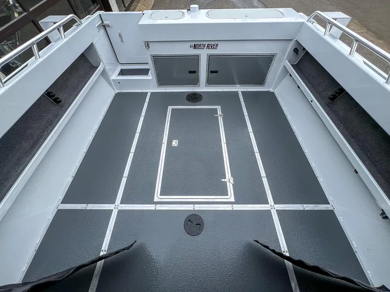 Slide: The Image of North River 23 SeaHawk 2024 - 16