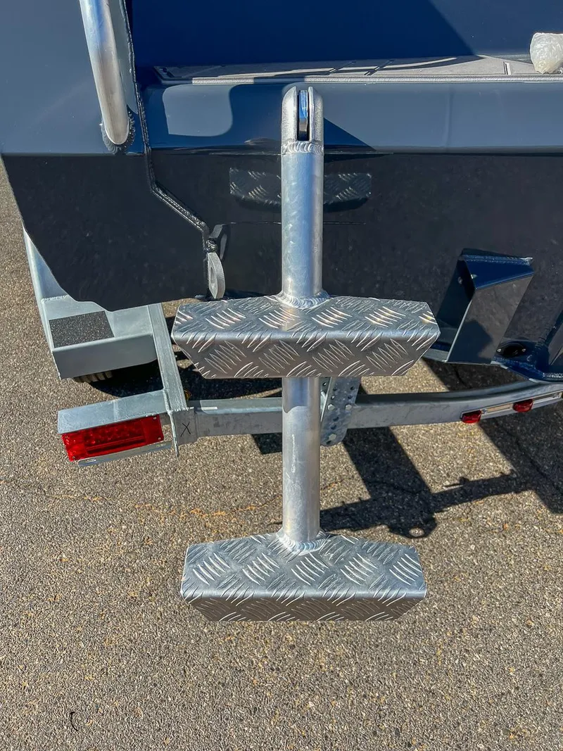 Slide: The Image of Stabi-Craft 1850 Fisher 2024 - 16