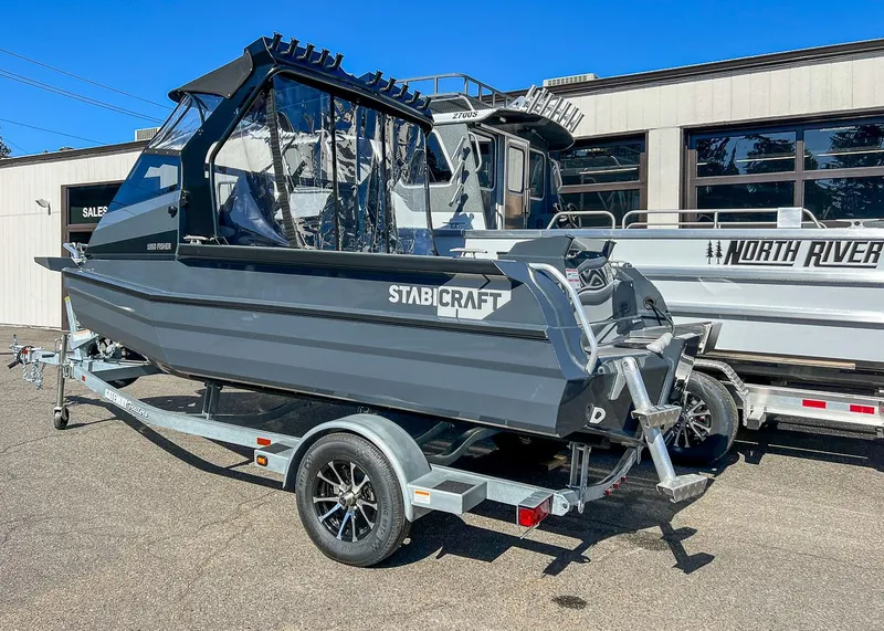 Slide: The Image of Stabi-Craft 1850 Fisher 2024 - 3