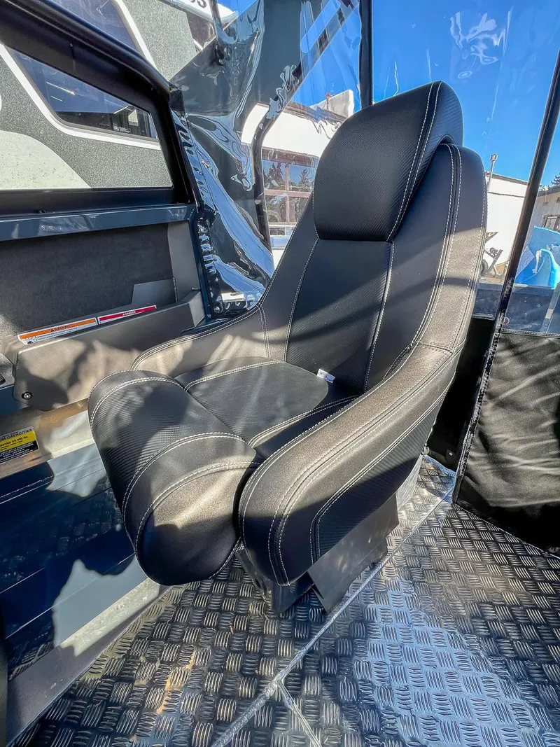 Slide: The Image of Stabi-Craft 1850 Fisher 2024 - 9