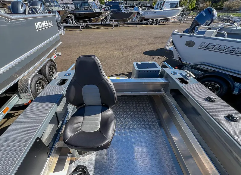 Slide: The Image of Stabi-Craft 1450 Frontier 2024 - 9