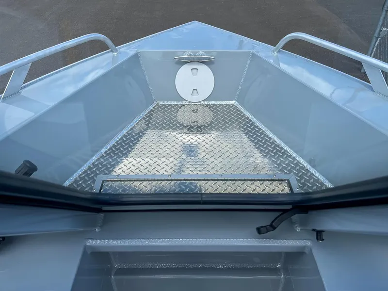 Slide: The Image of Hewescraft 160 Sportsman 2025 - 3