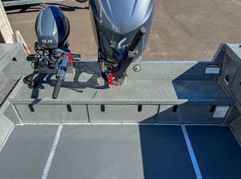 Slide: The Image of North River 25 Scout 2026 - 10