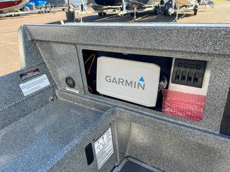 Slide: The Image of North River 25 Scout 2026 - 15