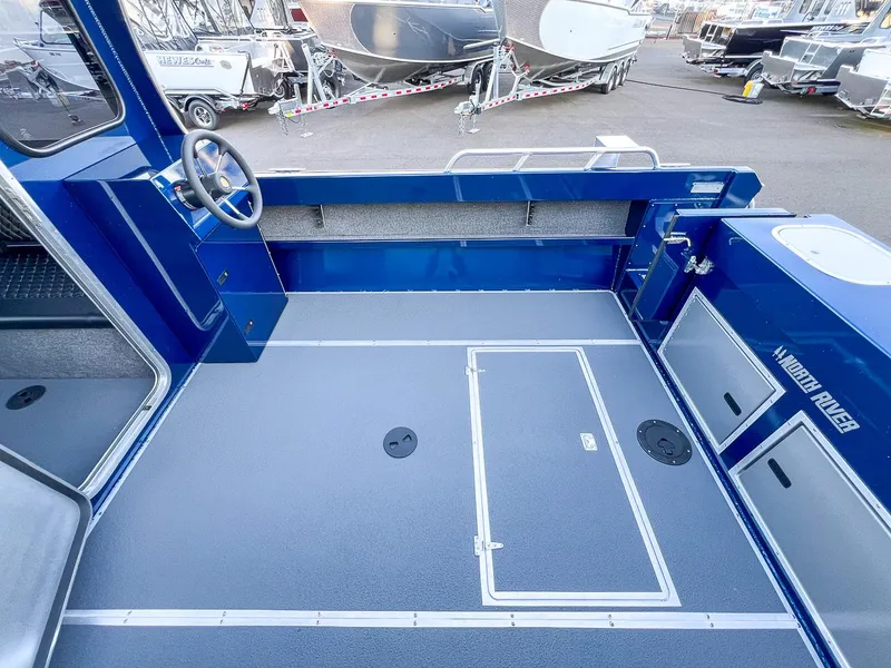 Slide: The Image of North River 24' Seahawk 2026 - 18