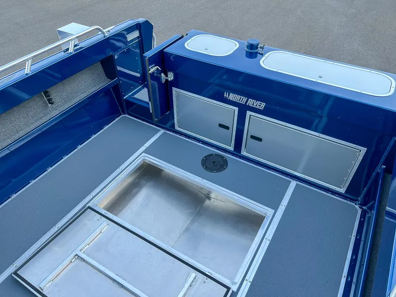 Slide: The Image of North River 24' Seahawk 2026 - 19