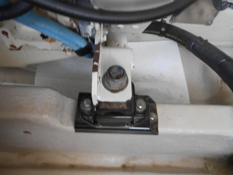 Slide: The Image of Engine mount of a 2004 Sea Ray 420 Sundancer boat. - 43