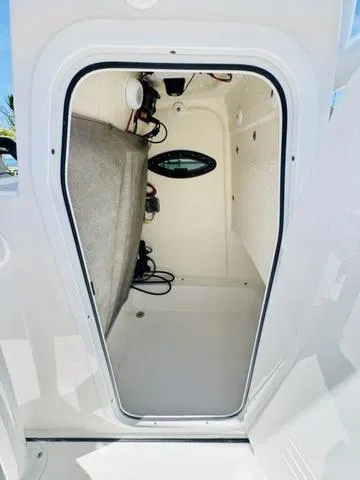 Slide: The Image of Sea Pro 222CC 2024 - 14