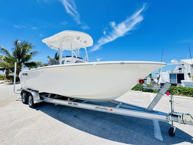 Slide: The Image of Sea Pro 222CC 2024 - 22