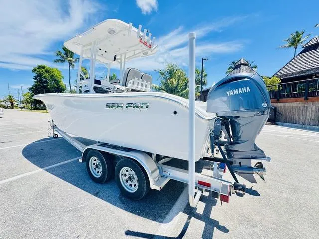 Slide: The Image of Sea Pro 222CC 2024 - 4