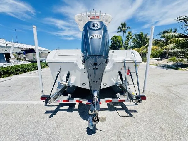 Slide: The Image of Sea Pro 222CC 2024 - 5