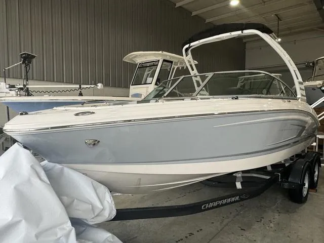 The Image of Chaparral 21 SSi 2025 - 1