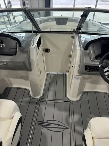 Slide: The Image of Chaparral 21 SSi 2025 - 10