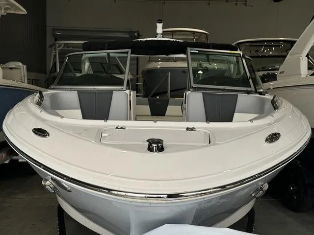 Slide: The Image of Chaparral 21 SSi 2025 - 3