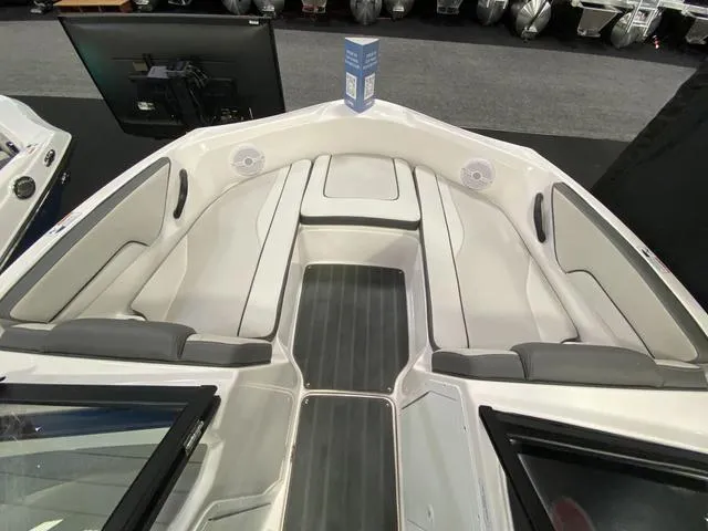 Slide: The Image of Yamaha SX190 2024 - 12