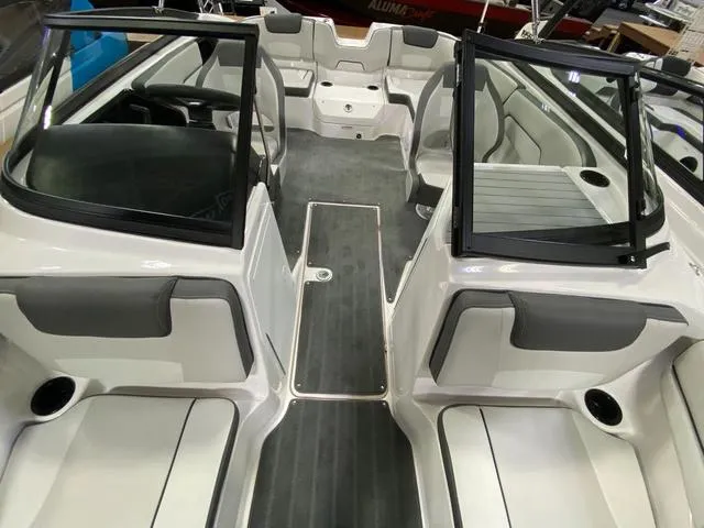 Slide: The Image of Yamaha SX190 2024 - 13