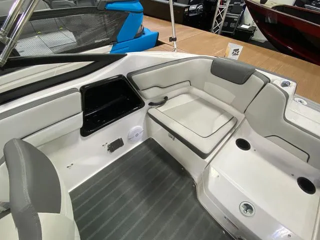 Slide: The Image of Yamaha SX190 2024 - 6