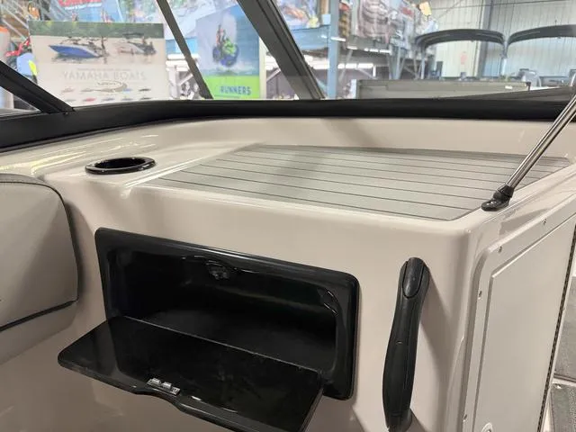 Slide: The Image of Yamaha SX190 2024 - 18