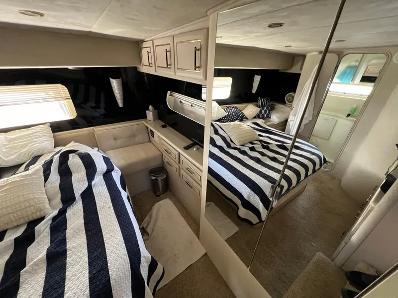 Slide: The Image of Mainship 47 Motor Yacht 1998 - 52