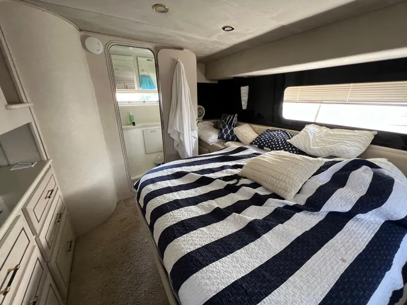 Slide: The Image of Mainship 47 Motor Yacht 1998 - 54