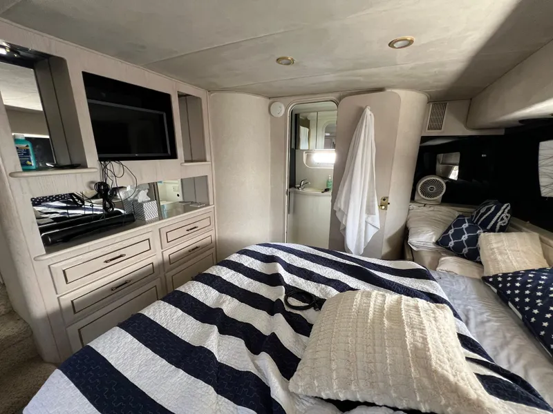 Slide: The Image of Mainship 47 Motor Yacht 1998 - 56