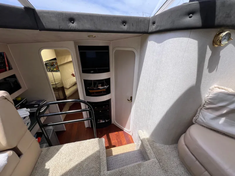 Slide: The Image of Mainship 47 Motor Yacht 1998 - 63