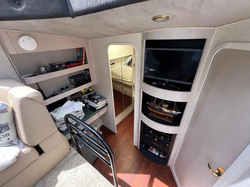 Slide: The Image of Mainship 47 Motor Yacht 1998 - 64