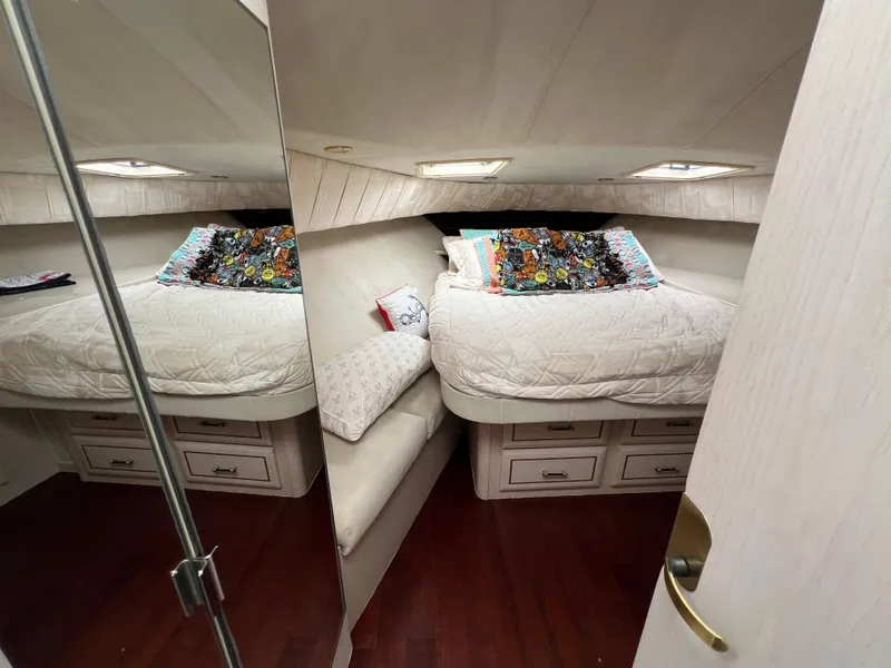 Slide: The Image of Mainship 47 Motor Yacht 1998 - 66