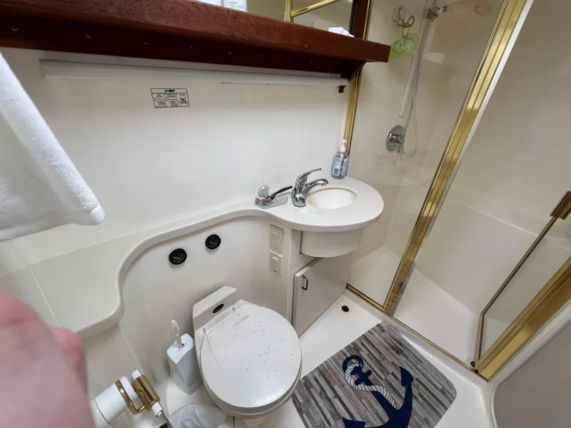 Slide: The Image of Mainship 47 Motor Yacht 1998 - 70