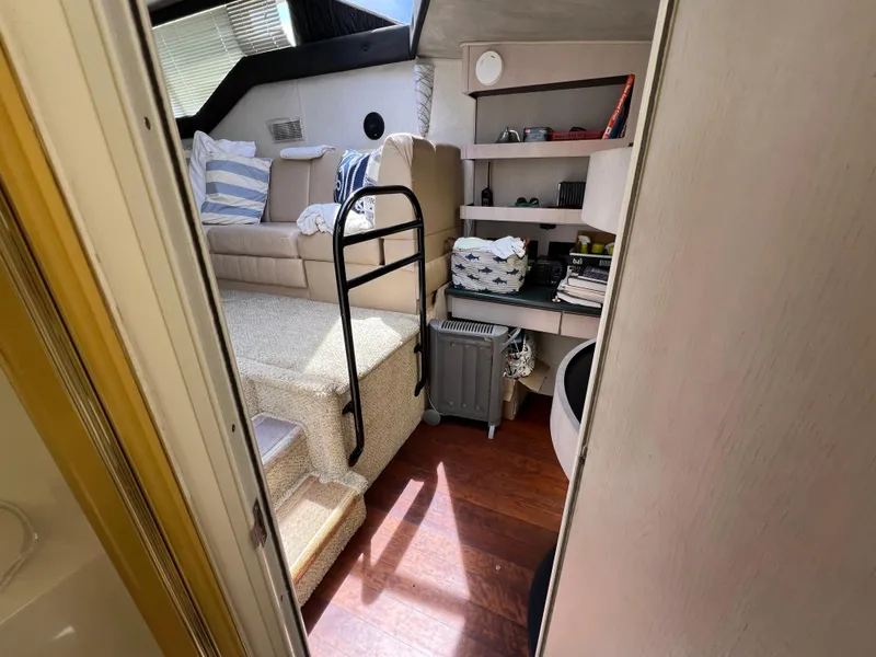 Slide: The Image of Mainship 47 Motor Yacht 1998 - 73