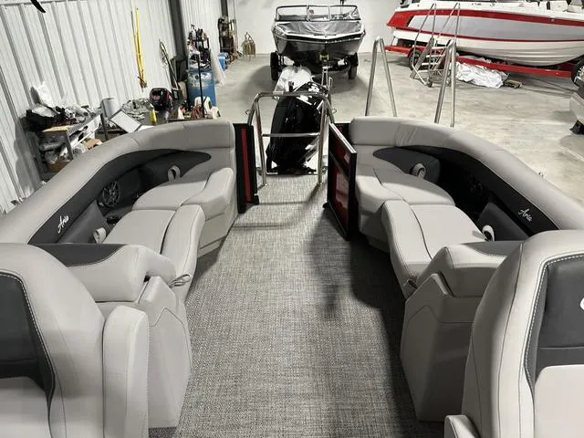 Slide: The Image of Barletta Aria A22QC 2025 - 11