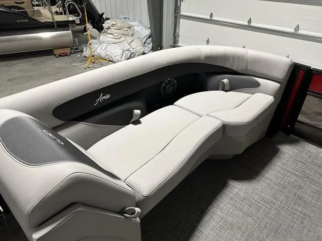 Slide: The Image of Barletta Aria A22QC 2025 - 16