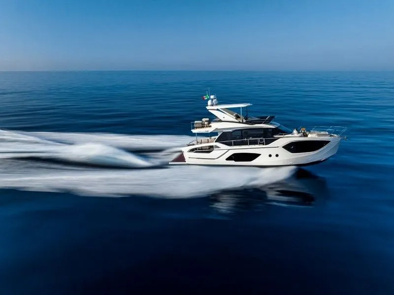 Slide: The Image of Absolute 52 Fly 2027 - 6