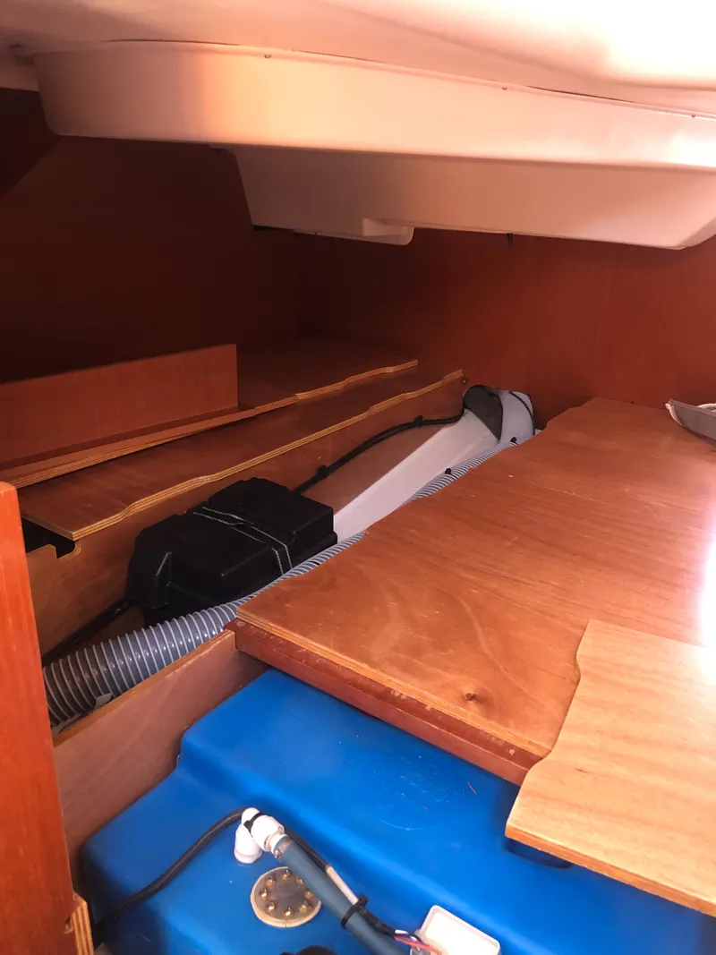 Slide: The Image of Beneteau Oceanis 31 2011 - 101