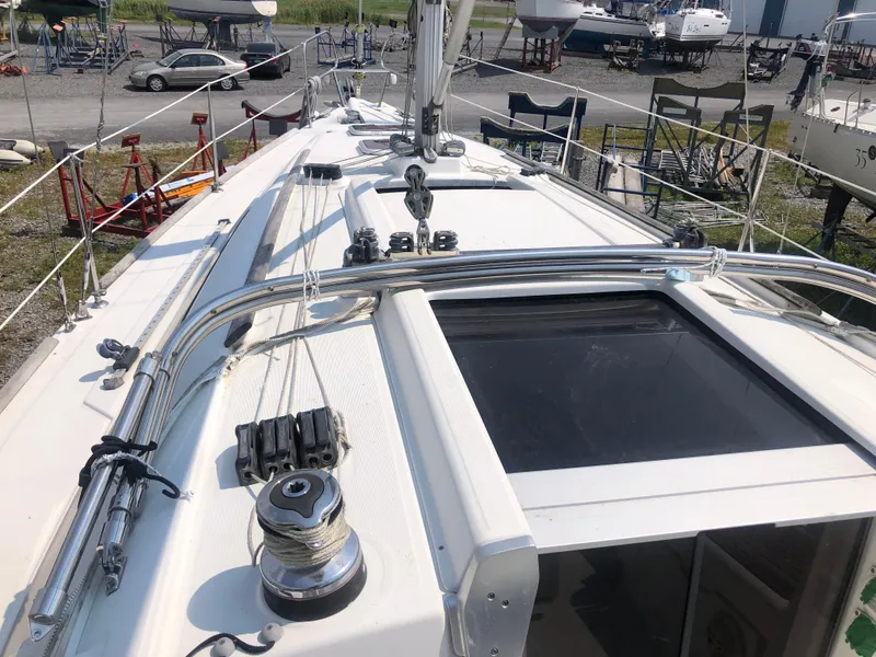 Slide: The Image of Beneteau Oceanis 31 2011 - 12