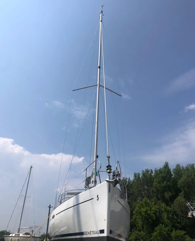 Slide: The Image of Beneteau Oceanis 31 2011 - 22