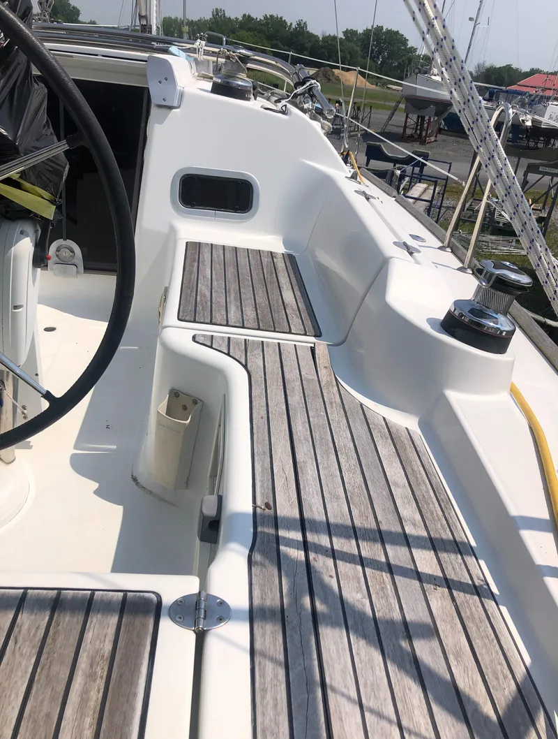 Slide: The Image of Beneteau Oceanis 31 2011 - 26