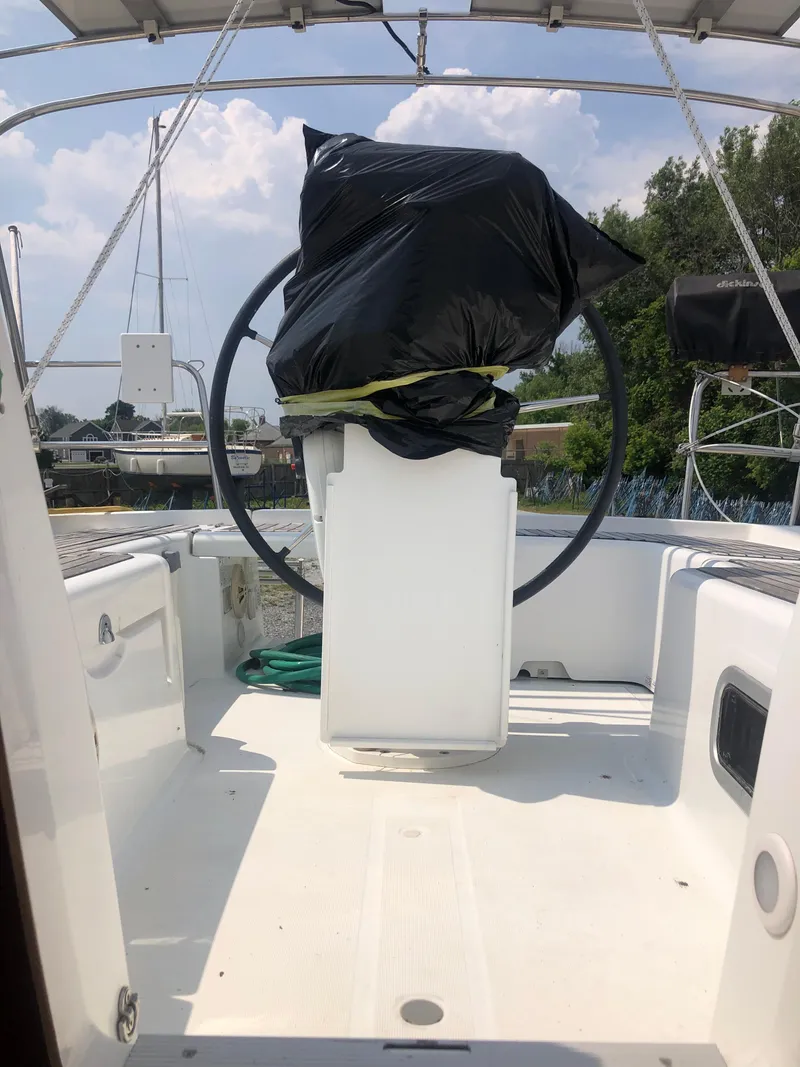 Slide: The Image of Beneteau Oceanis 31 2011 - 39