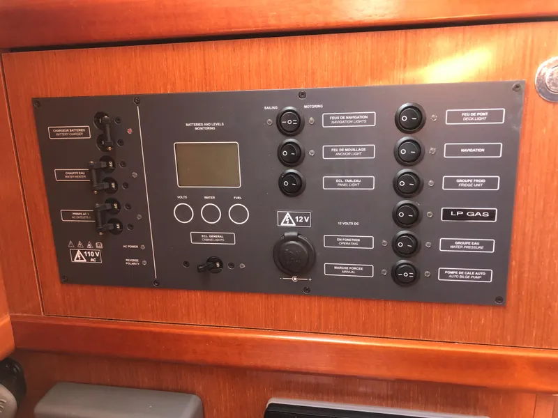 Slide: The Image of Beneteau Oceanis 31 2011 - 89